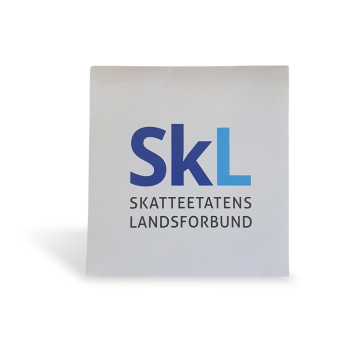 Pakke med munnbind og håndgel